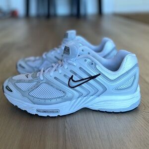 Nike Air Pegasus 2005 men’s size 9